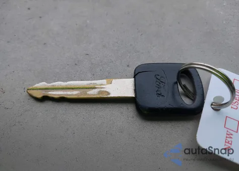 2001 Ford E-350 Super Duty Xl/Xlt z USA, uszkodzony, nr VIN 1FBSS31S71HB54782